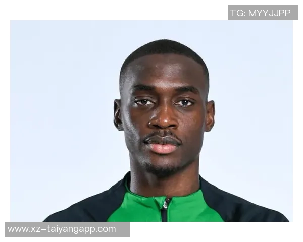 法比奥与马马杜马莱莱携手备战新赛季全力以赴训练中